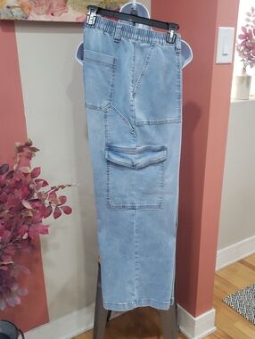 NM New Max Light Blue Women's Baggy, Cargo, High-Waist, Wide-Leg Jeans, Size 20